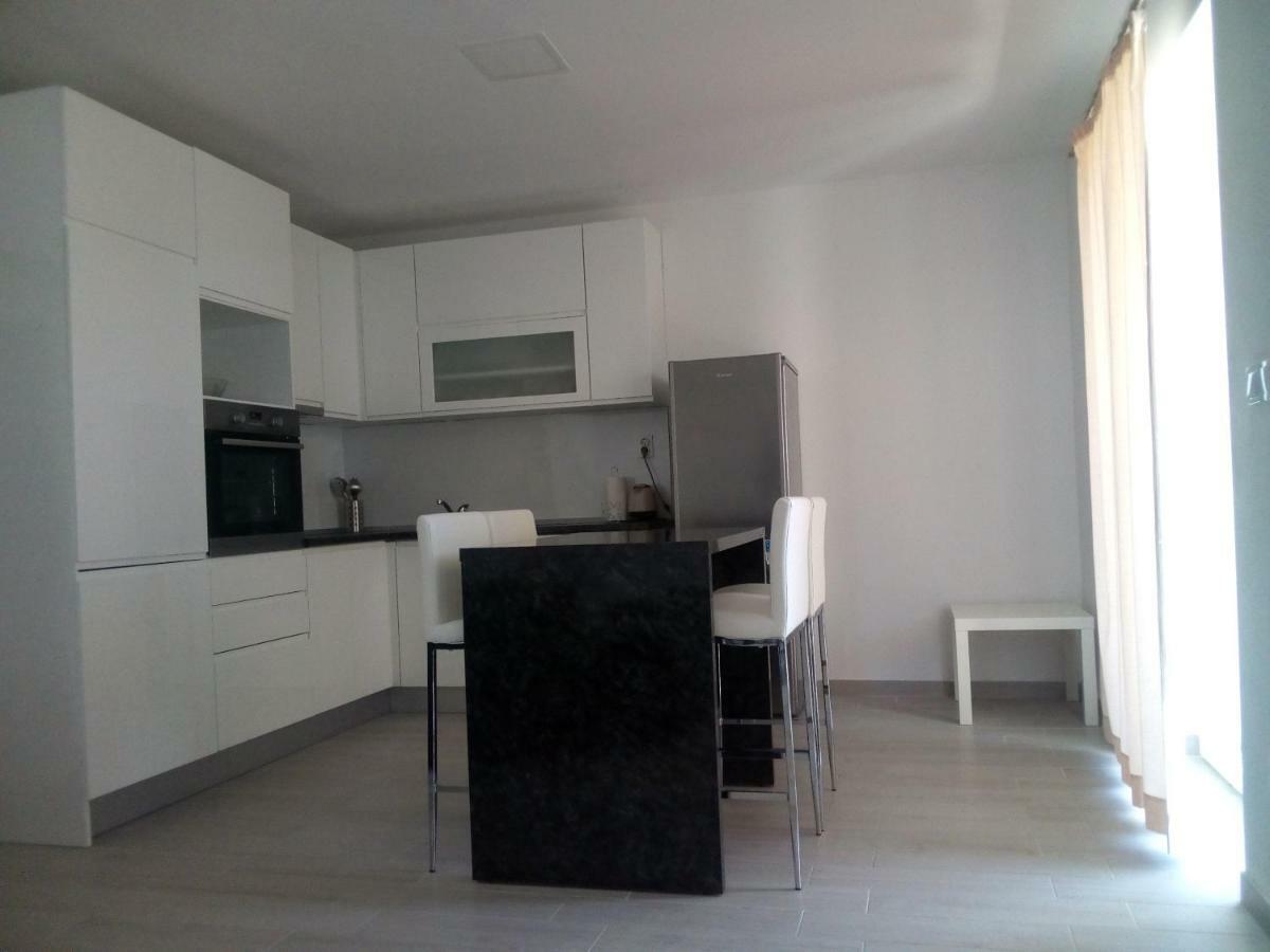 Apartmani Marija Jakir Brela Exterior foto