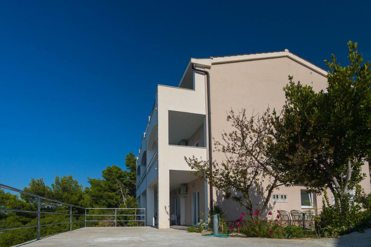 Apartmani Marija Jakir Brela Exterior foto
